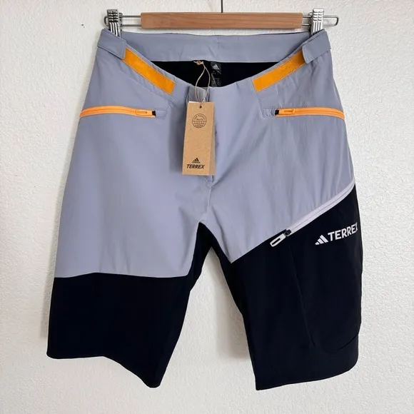 adidas Women's Xperior Hiking Shorts Size Small