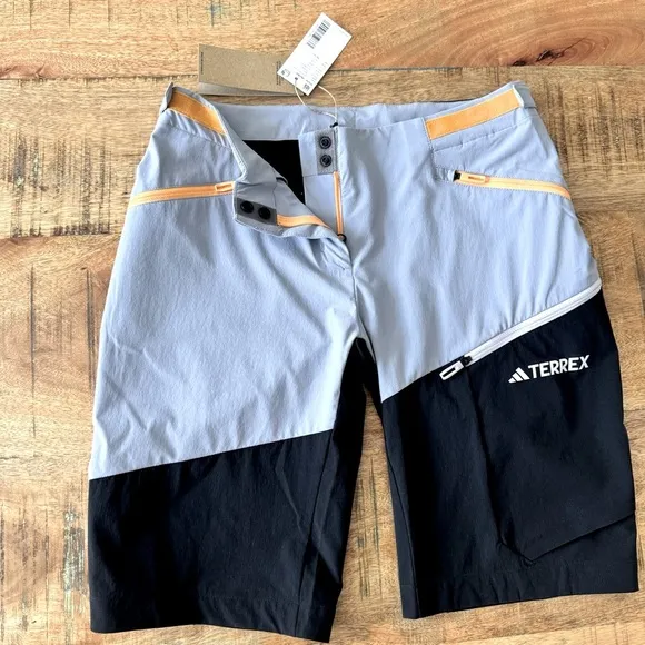 adidas Women's Xperior Hiking Shorts Size Small