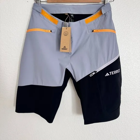 adidas Women's Xperior Hiking Shorts Size Small