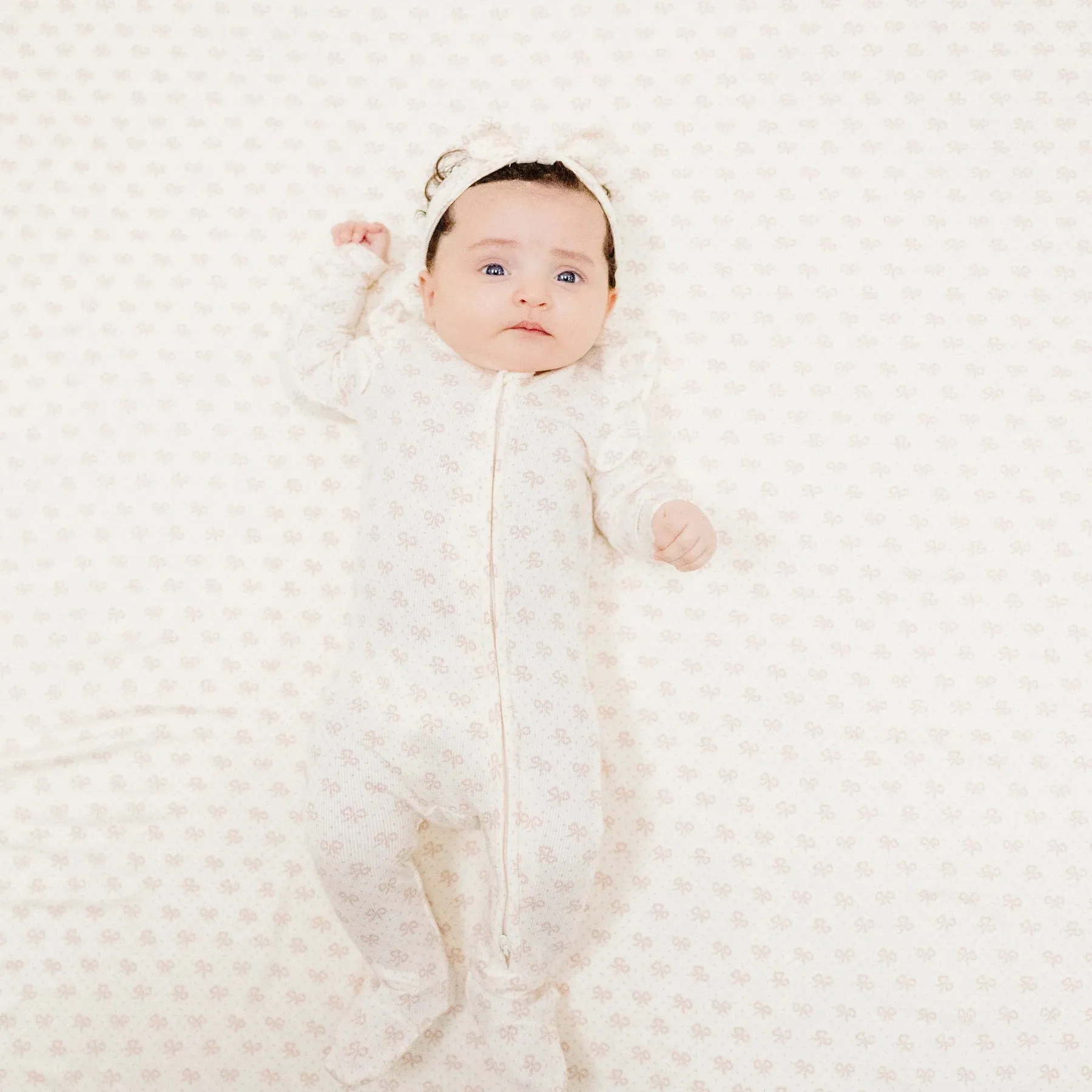 Angel Dear-  2 Way Ruffle Sleeve Zipper Footie - Vintage Mini Bows