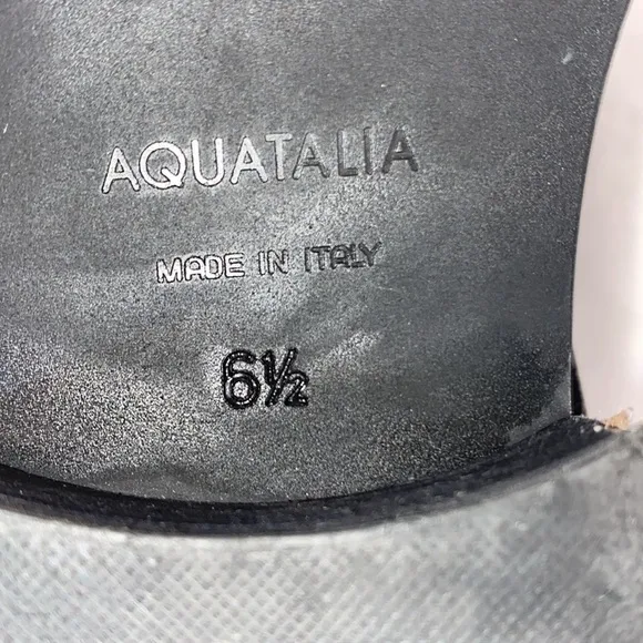 Aquatalia Bree water resistant black leather bootie women size 6.5