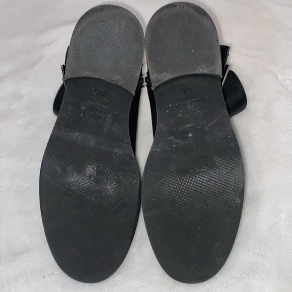 Aquatalia Bree water resistant black leather bootie women size 6.5
