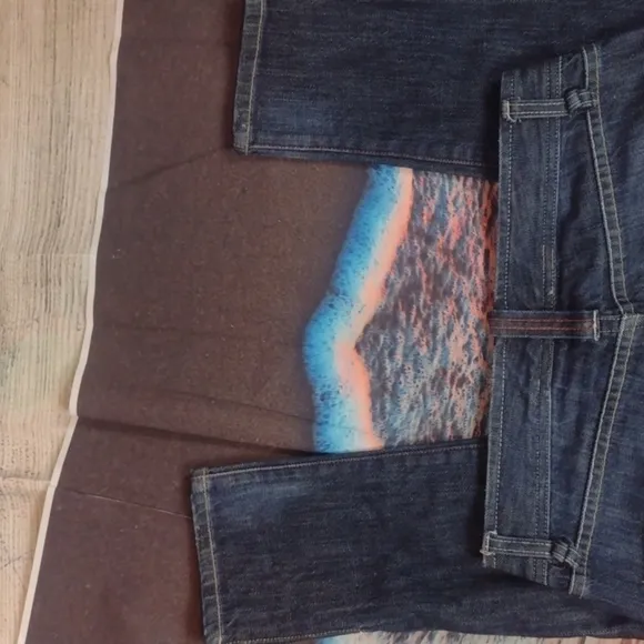 Armani exchange jeans zippered ankles size 2