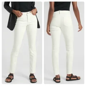 ATHLETA Sculptek Ultra Skinny Jean in White Size 18X / 18 NWT