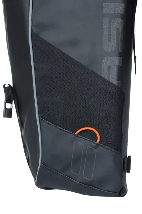 Basil - Miles Tarpaulin Double Bag (MIK)