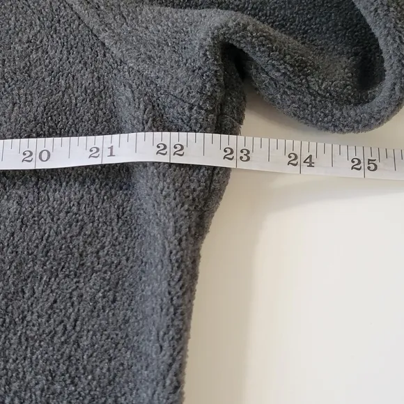 Columbia Sherpa Grey zippered Sweater Large