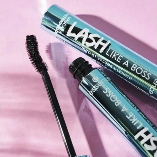 Essence lash like a boss waterproof mascara