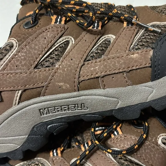EUC Merrell Kid's 1 W Moab 2 Low Lace Waterproof Hiking Sneaker