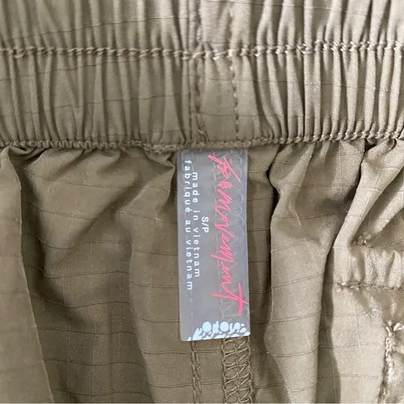 Free People NWOT Thru Hiker Short in Oregano $78 Retail Women’s Size S