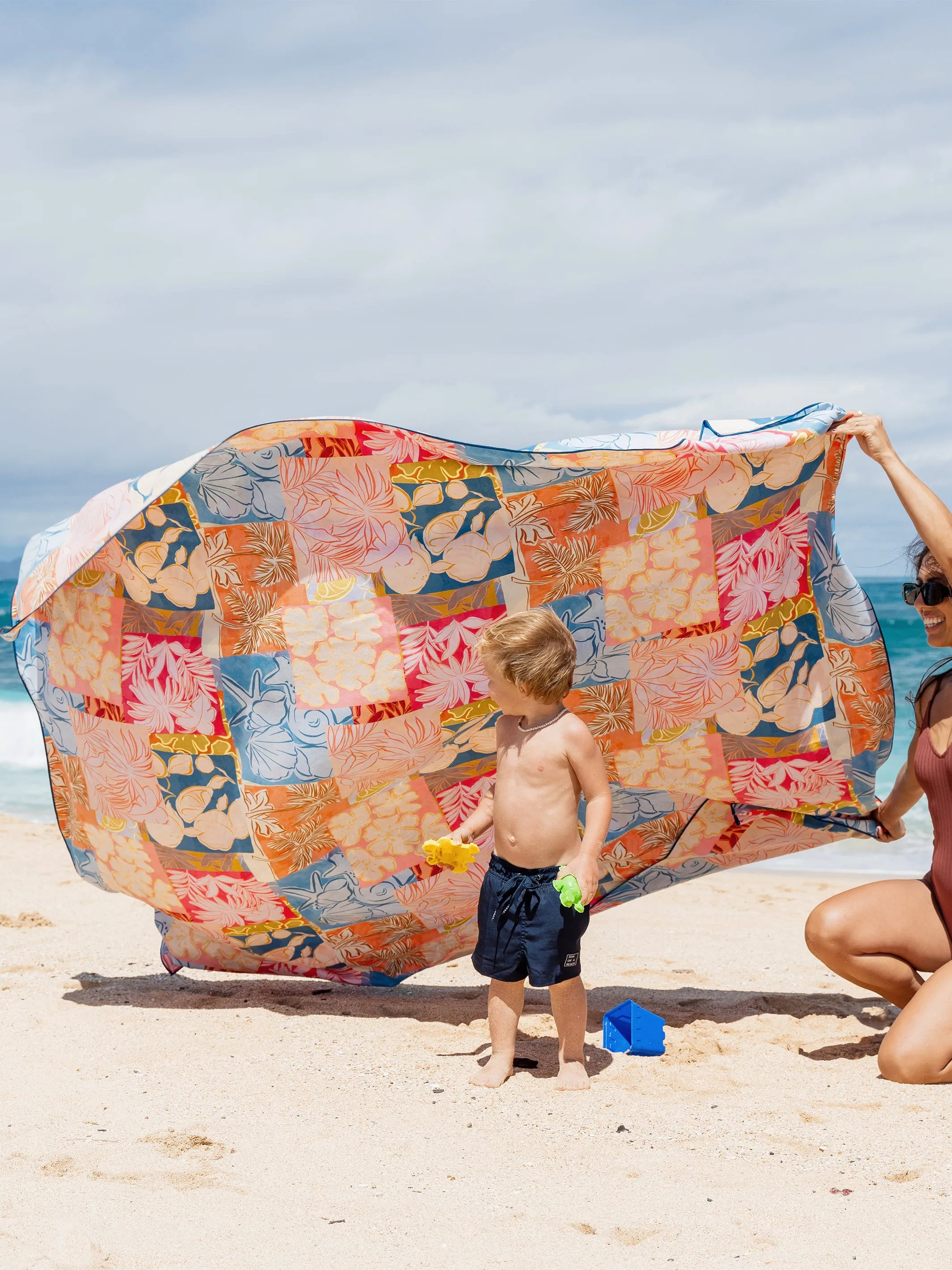 Hawaiiana | Family Beach Towel