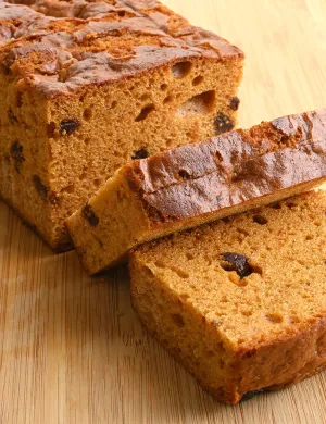 Honey Spice Cake with Figs