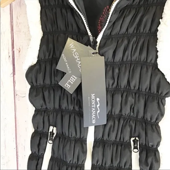 🎉HP🎉NWT Black Reversible Fleece Sherpa Trimmed Vest Sz M
