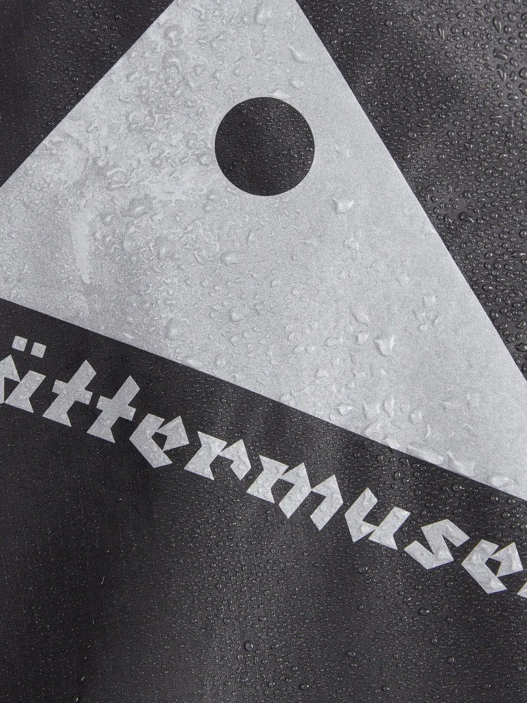 Klättermusen: Gjöll Rain Cover 55-75L - Raven