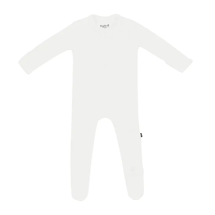 Kyte Ribbed Zippered Footie in Cloud
