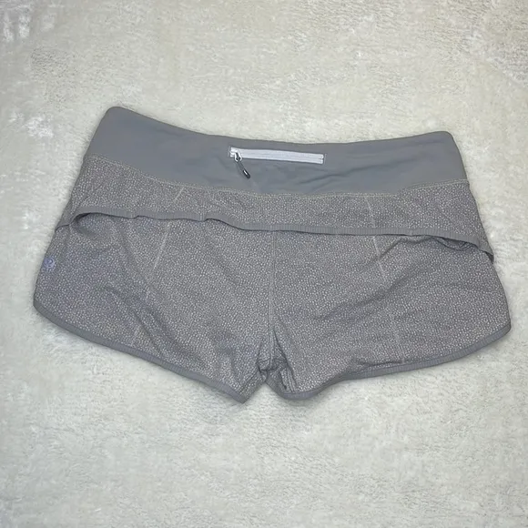 lululemon Speed Short Freckle Flower - Seal Grey Size 10
