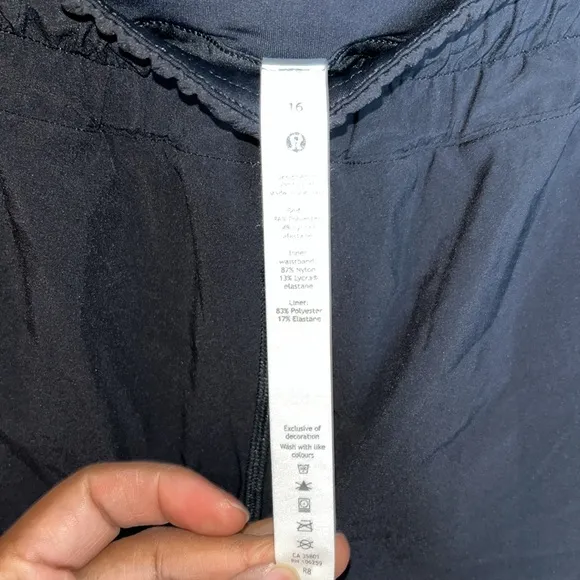 Lululemon Track That High-Rise Lined Short 3&quot; Size 16