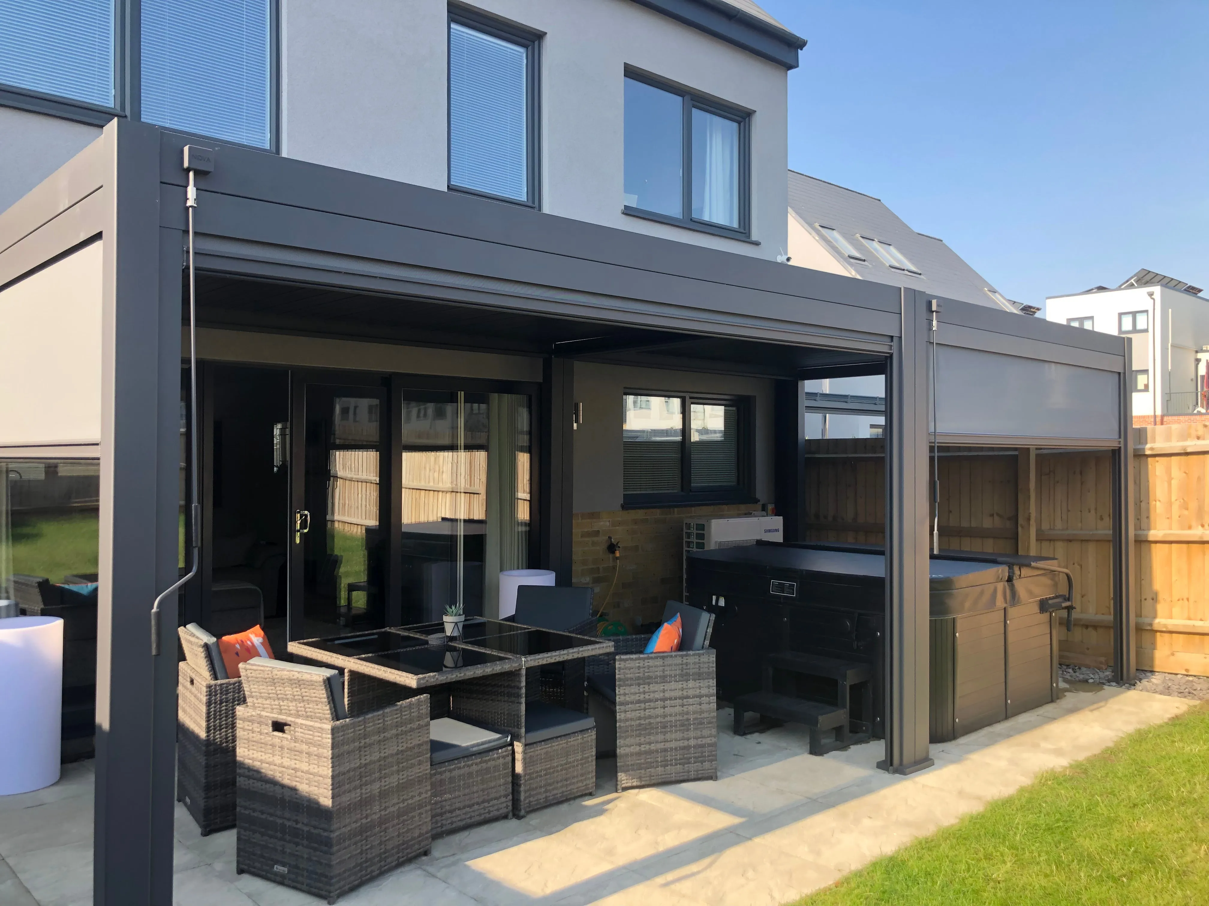 Nova Titan Aluminium Pergola - 5.3x 3m Pergola - Grey