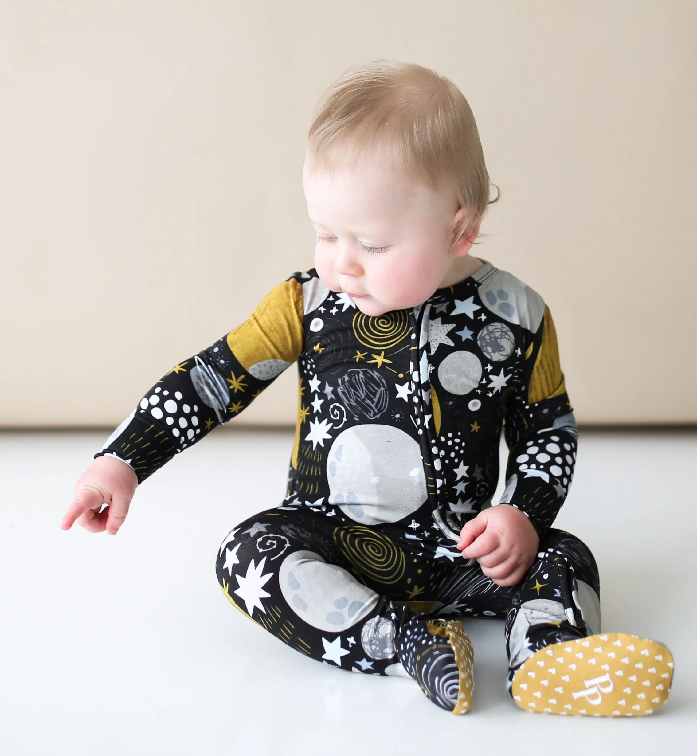 Posh Peanut Nova Zippered Footie