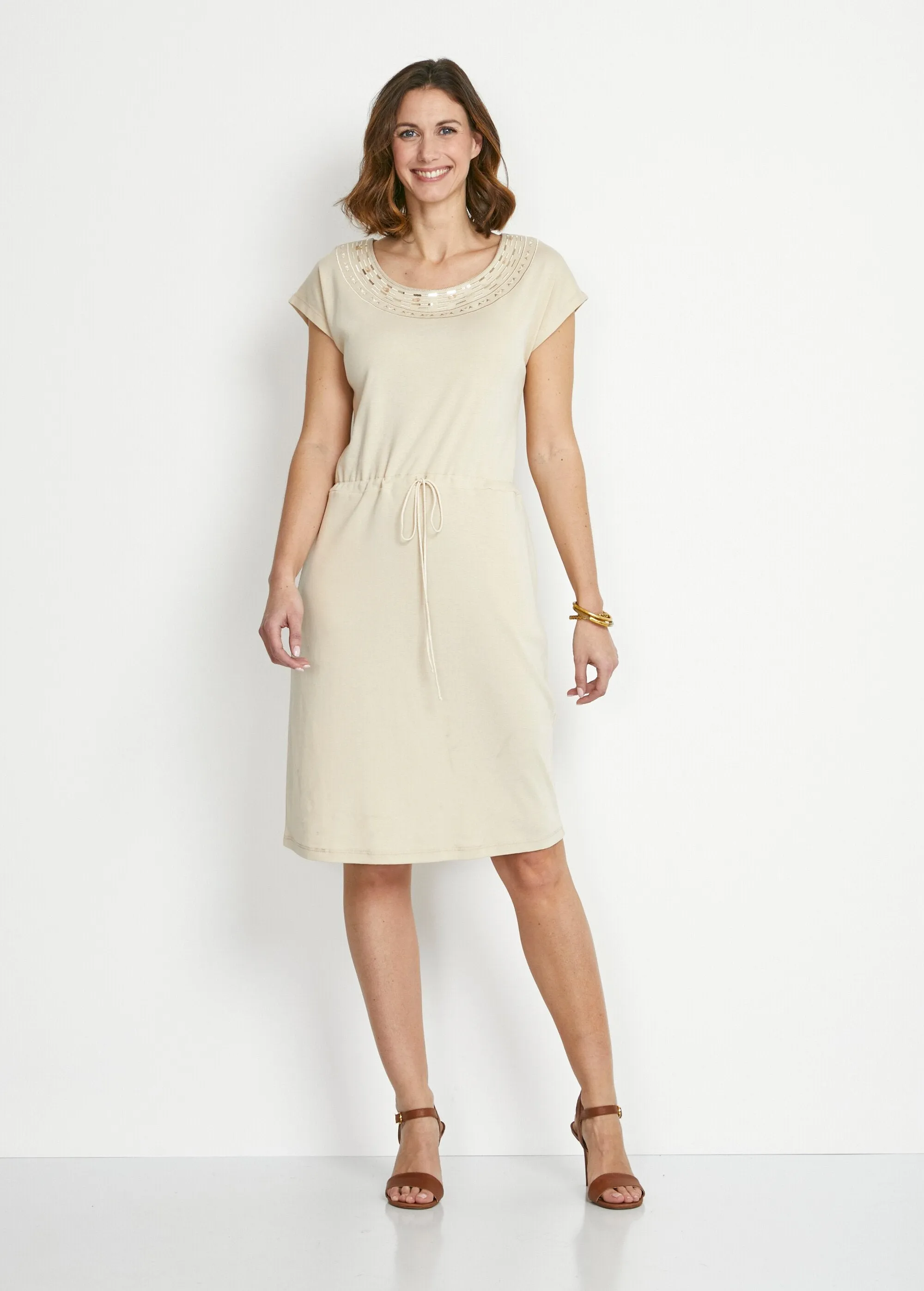 Short beach dress with kimono sleeves