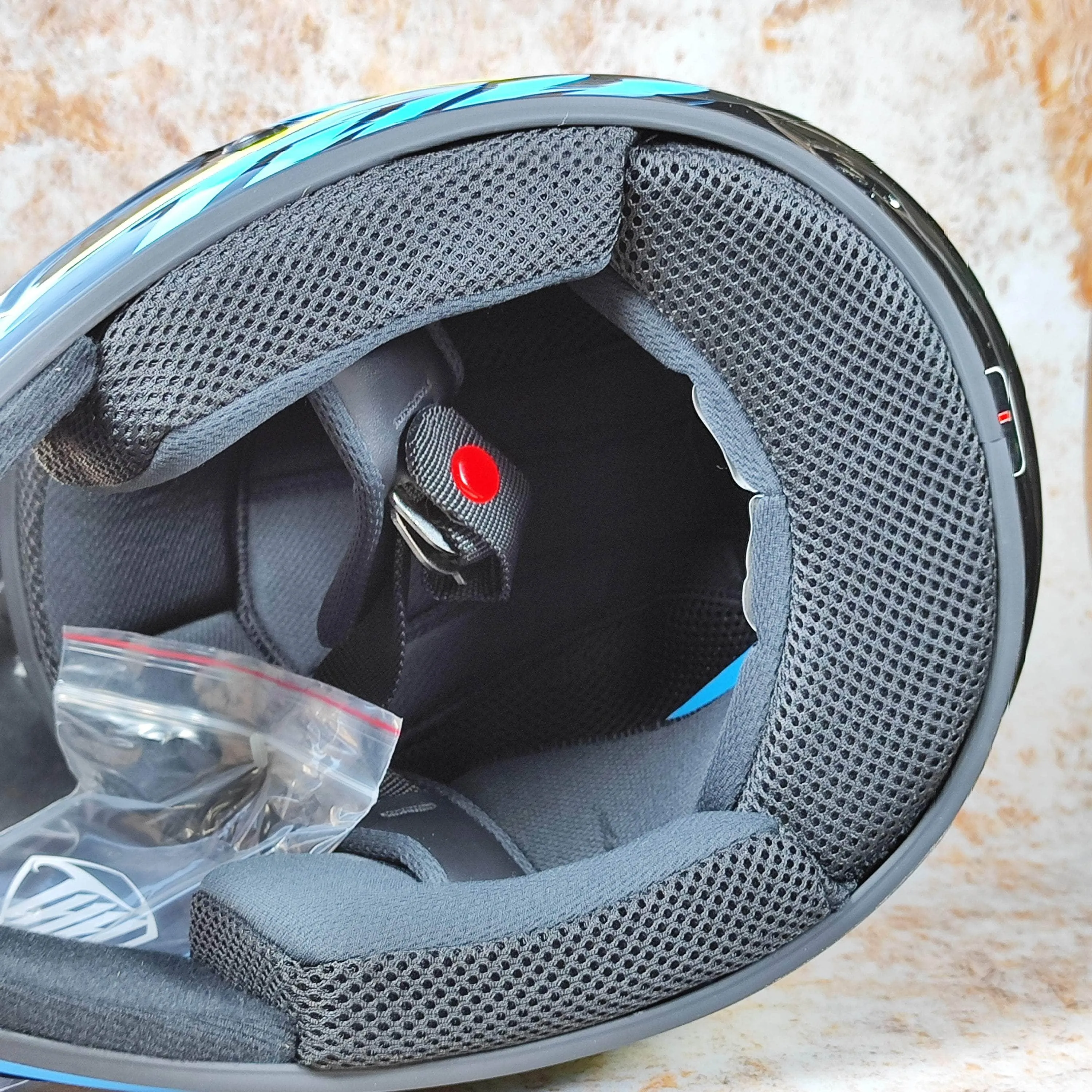 THH S2 Race Helmet Black / Red